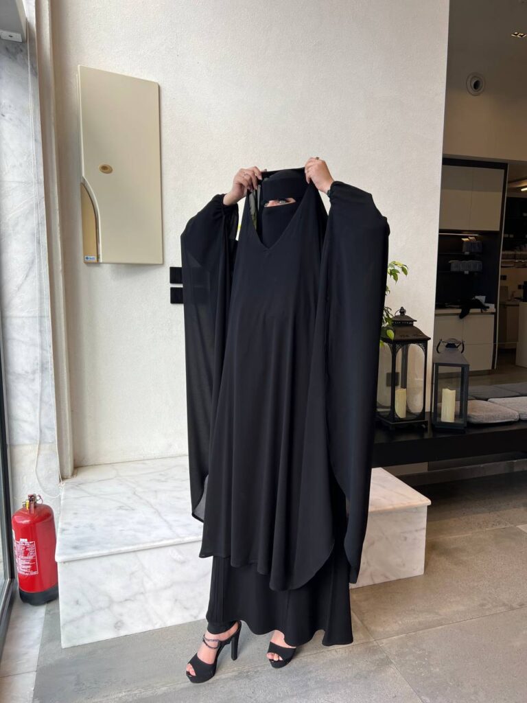 خمار كويتي طويل او وسط بأكمام مطاطية
