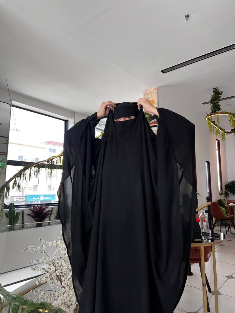 خمار كويتي طويل او وسط بأكمام مطاطية