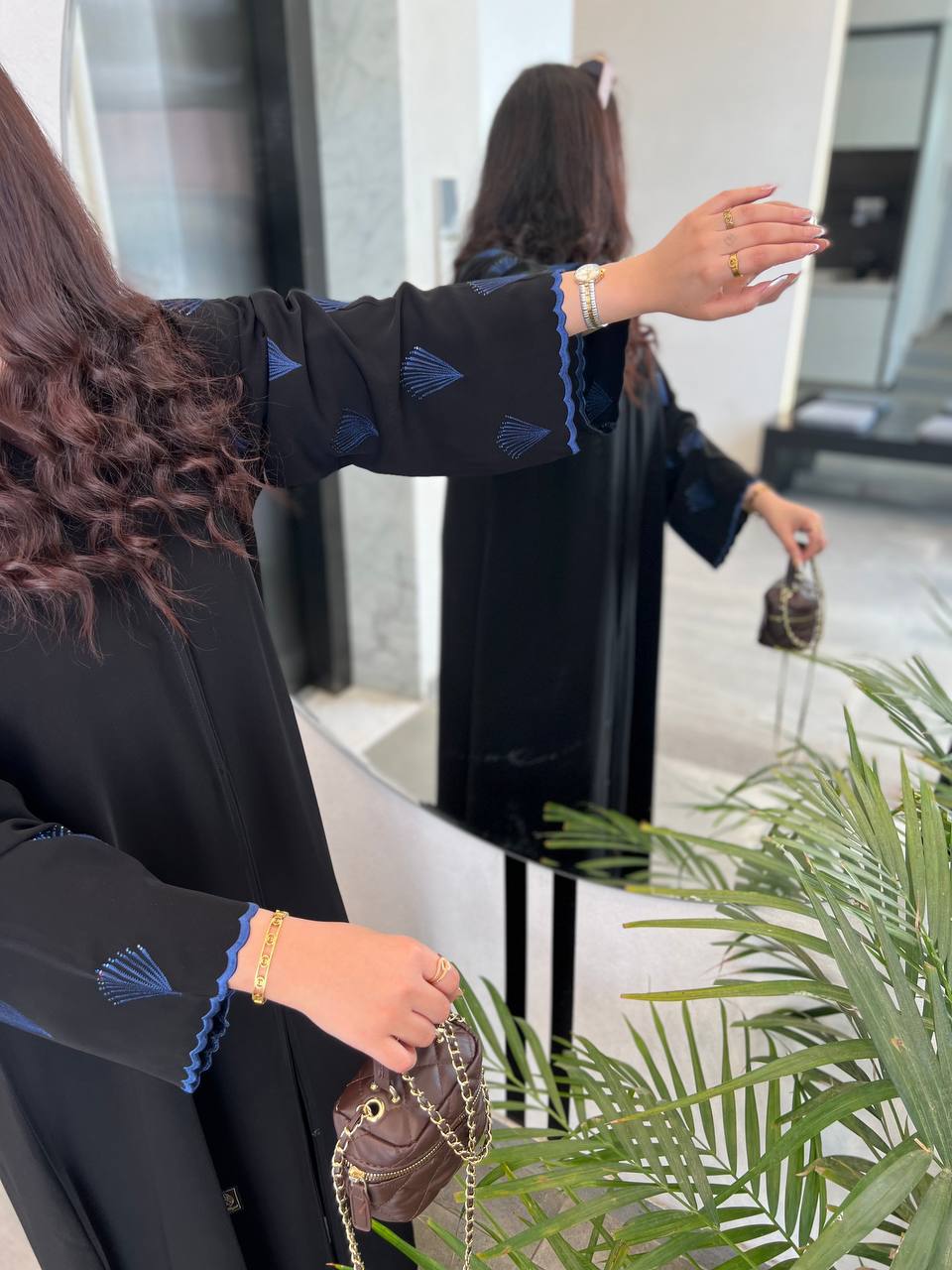 عباية كتف تطريز