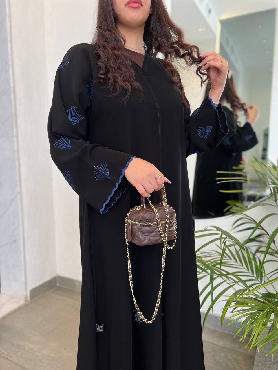 عباية كتف تطريز