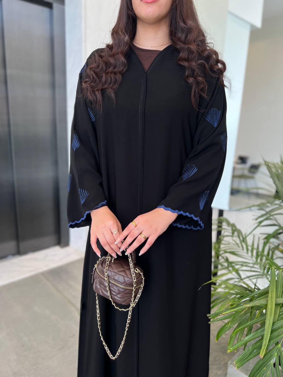 عباية كتف تطريز