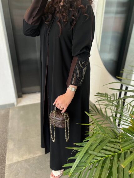 عباية كتف تطريز