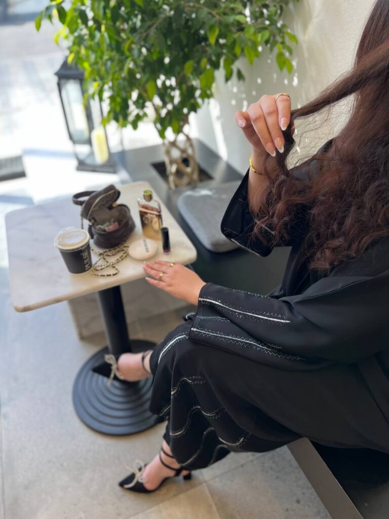 عباية كتف