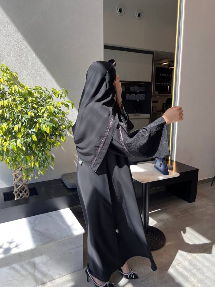 عباية كتف