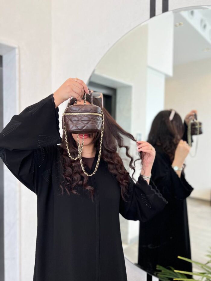 عباية كتف تطريز