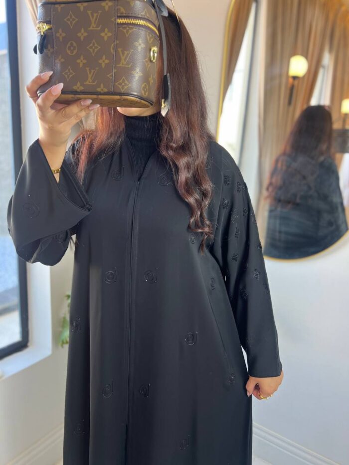 عباية كتف تطريز كامل