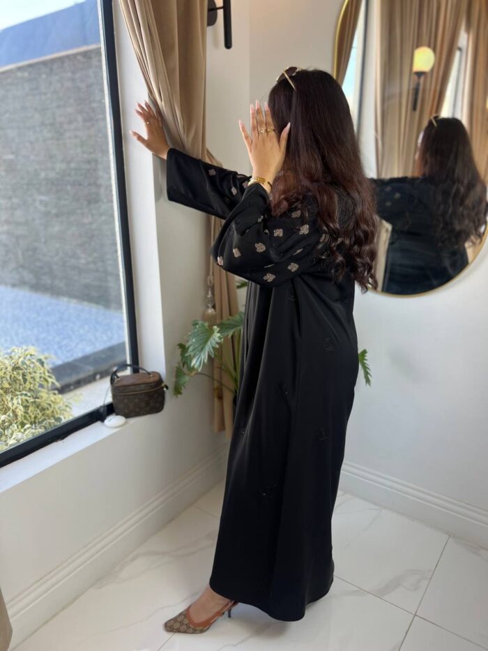 عباية كتف تطريز كامل