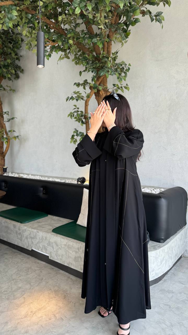 عباية نص كلوش
