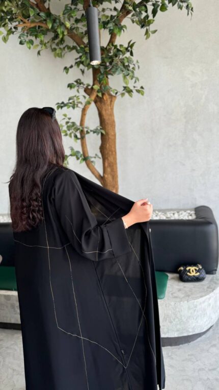عباية نص كلوش