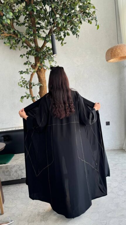 عباية نص كلوش
