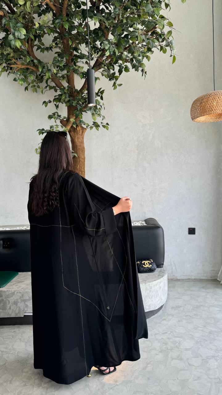 عباية نص كلوش