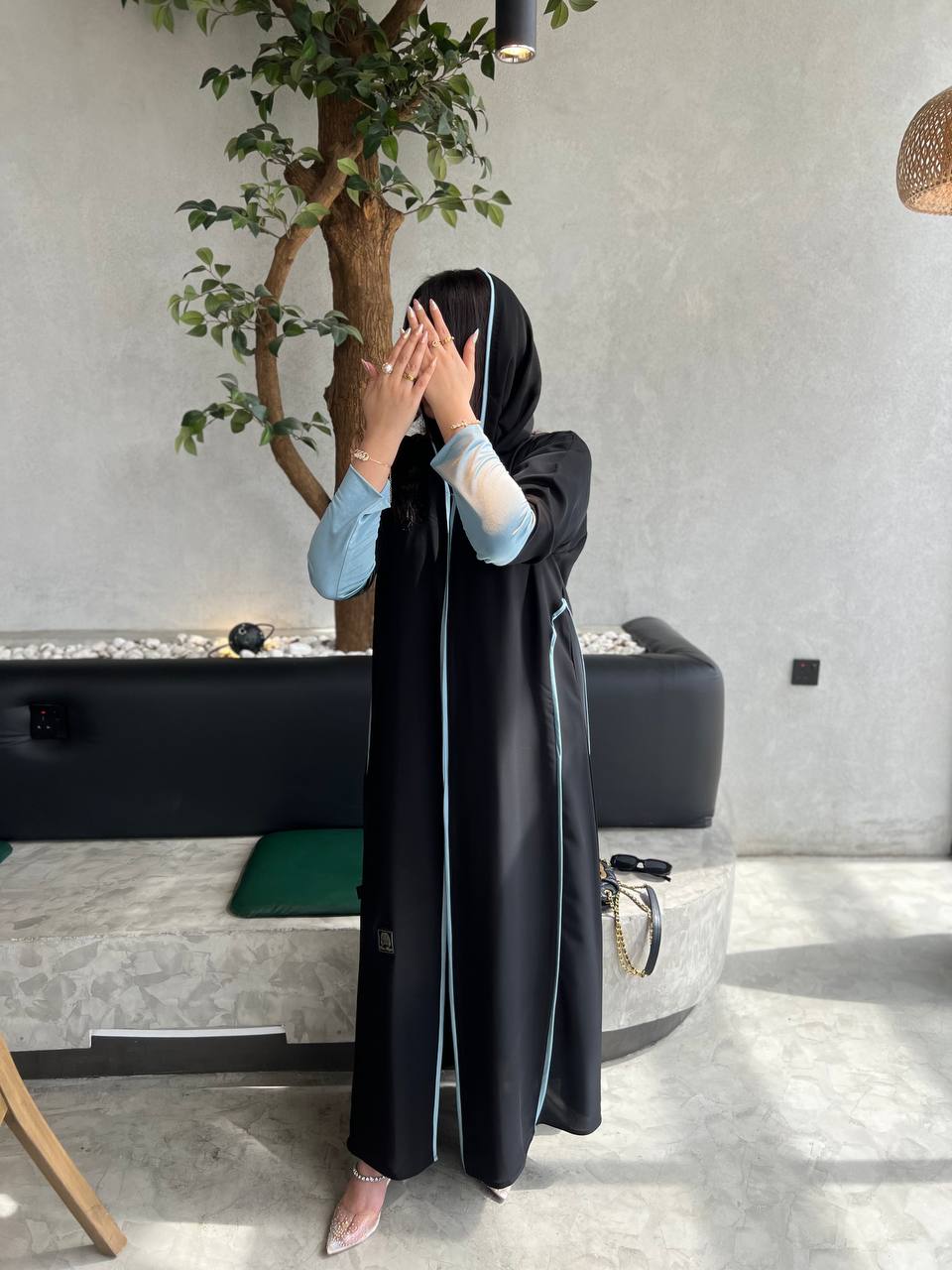 عباية كتف سماوية