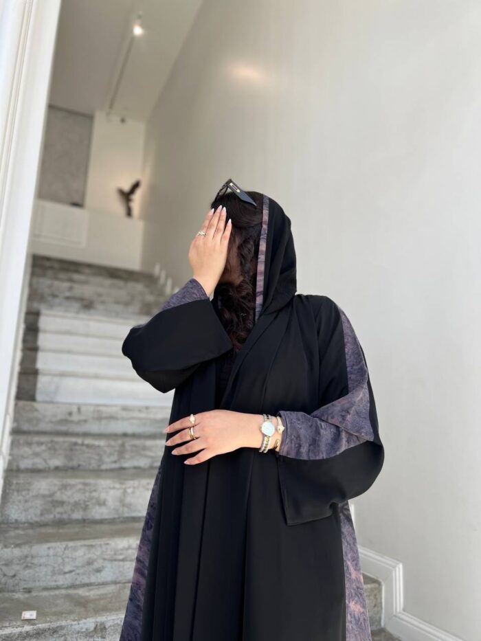 عباية كتف ملونة